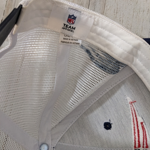 New England Patriots Fanatics Branded Fundamental Trucker Unstructured Adjustabl - Picture 2 of 5